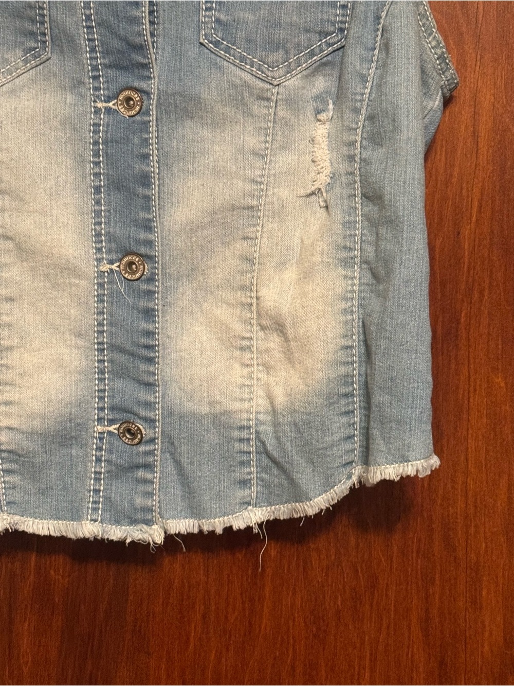 Maurice’s Lace Distressed Frayed Denim Boho Vest Size Large - Picture 3 of 6